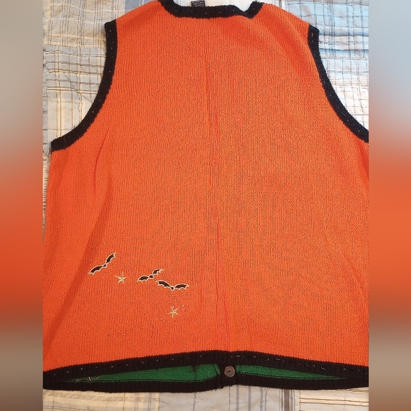 Vintage holiday themed sweater vests - Picture 3 of 15